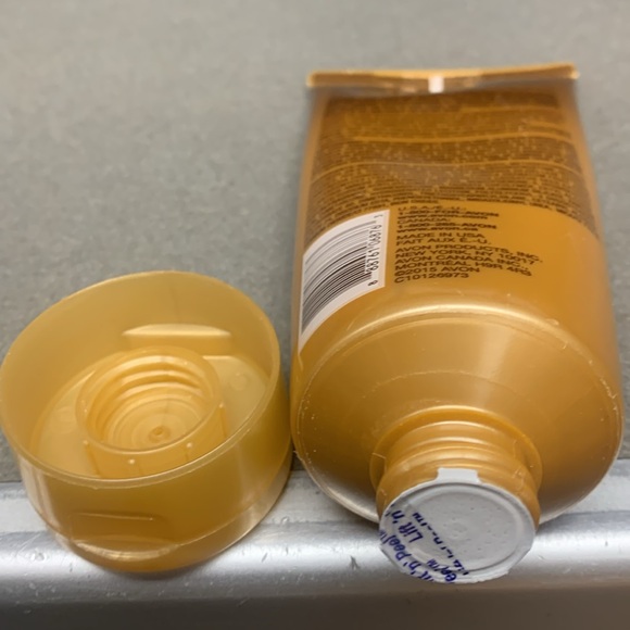 Avon Skin So Soft Satin Glow Body Lotion Brand New Factory Sealed Bath and Body - Picture 5 of 12